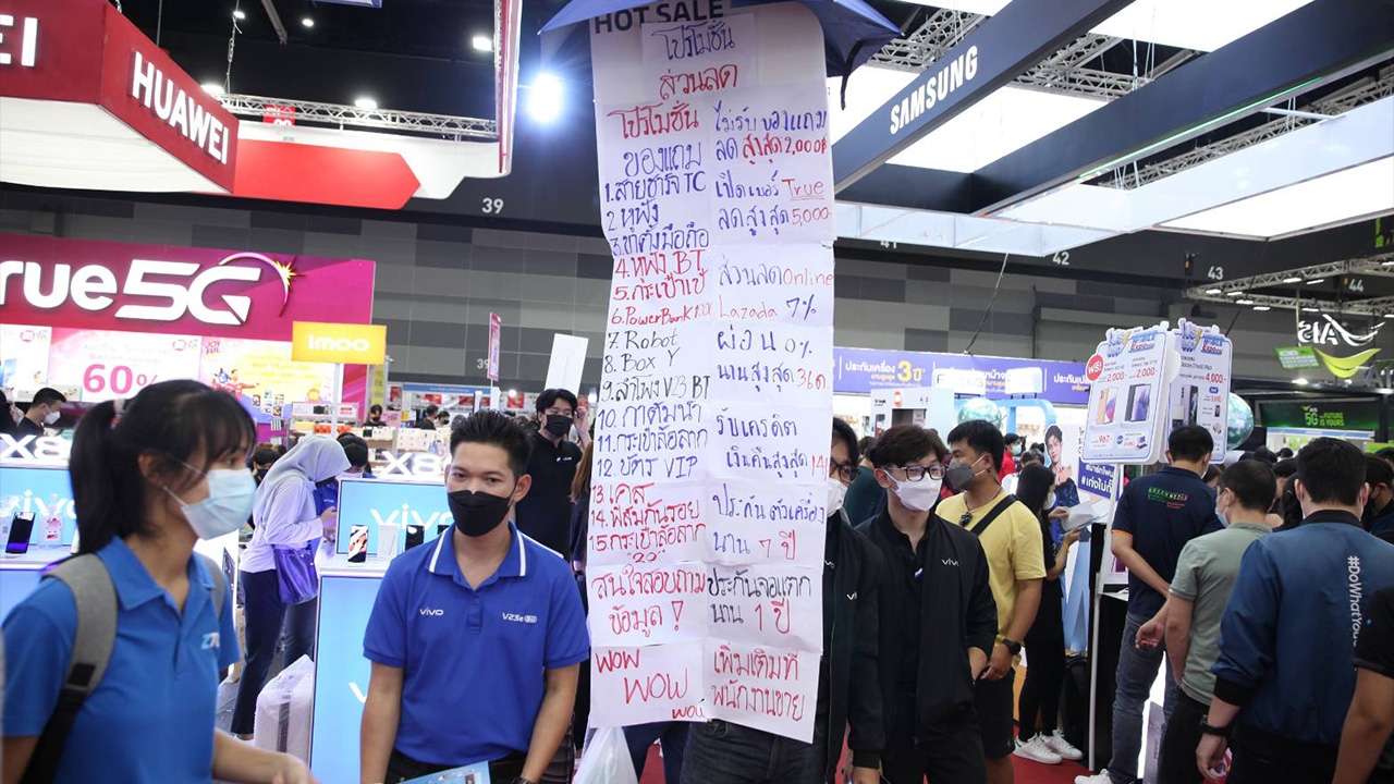 Thailand Mobile Expo 2022 คึกคัก รับแรงโปรโมชันโทรศัพท์มือถือ