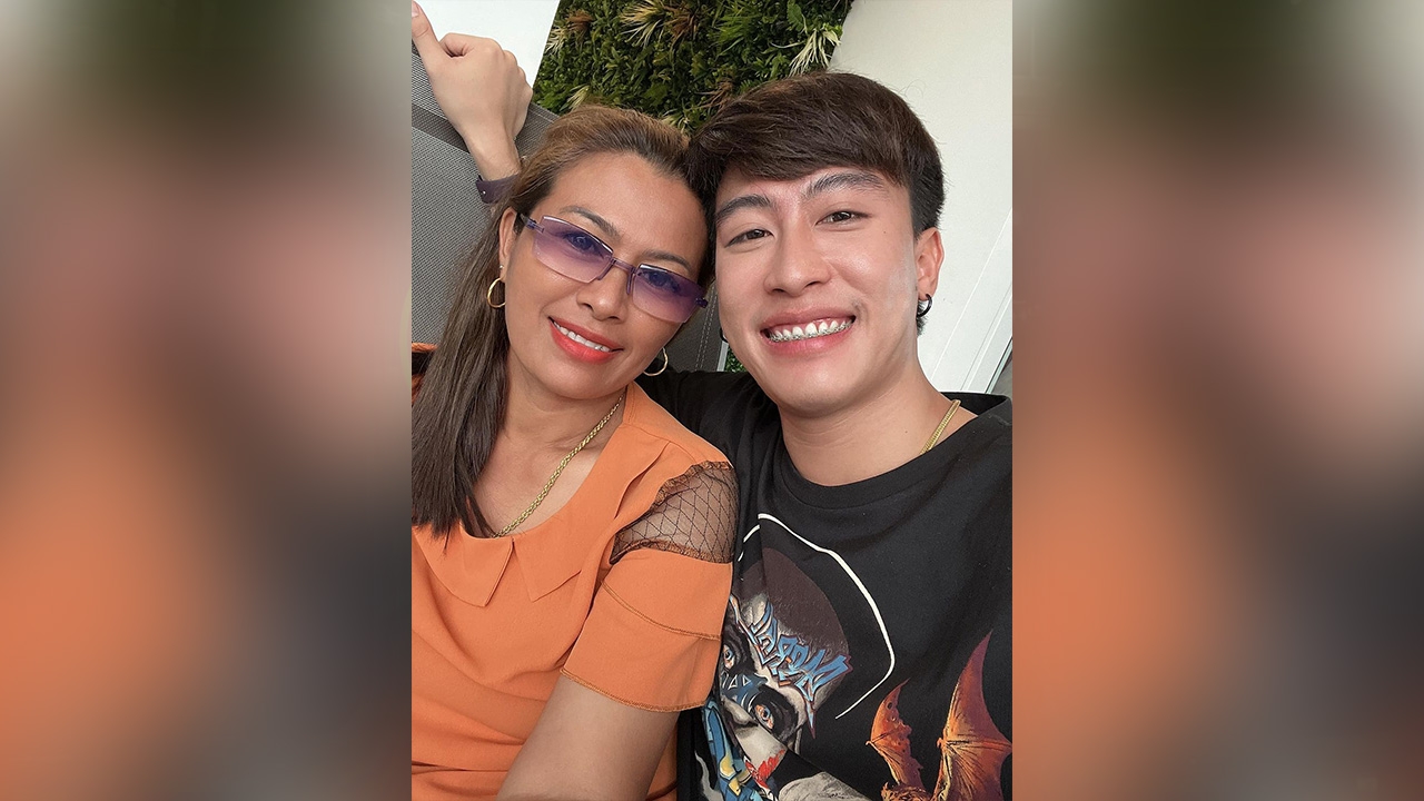 แม่นุ๊ก ธนดล โพสต์หลังลูกประกาศลดสถานะคู่จิ้น ฝากถึงอีกคนที่ยังกำเหรียญ 