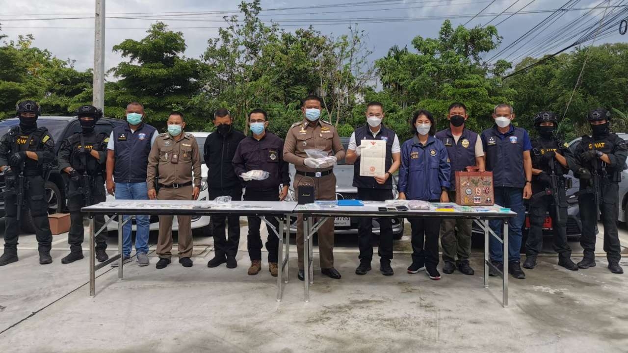 ป.ป.ส.และภูธรภาค 2 ทลายเครือข่ายยา "ต้อล เมืองชล" ยึดทรัพย์รวมกว่าสิบล้าน