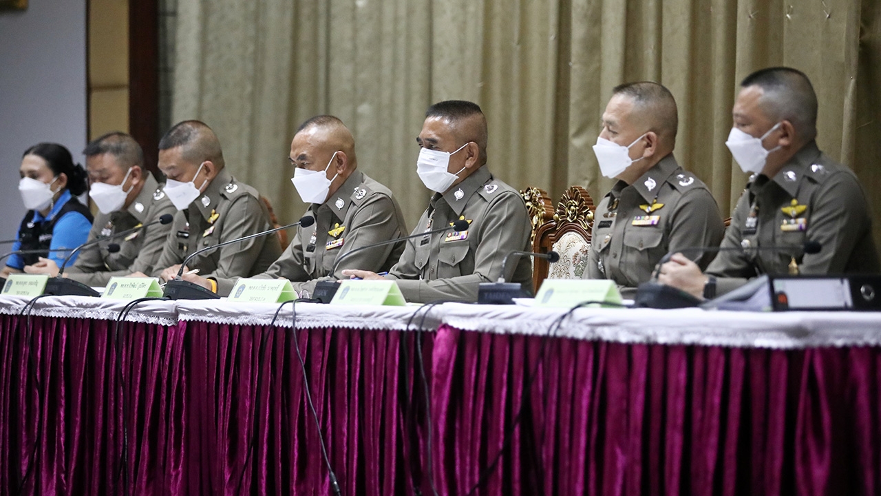 คดีแตงโมลามสอบวินัย 3 นายพล 1 พ.ต.อ. ตร.เรียก “อัจฉริยะ” ให้ปากคำ (คลิป)