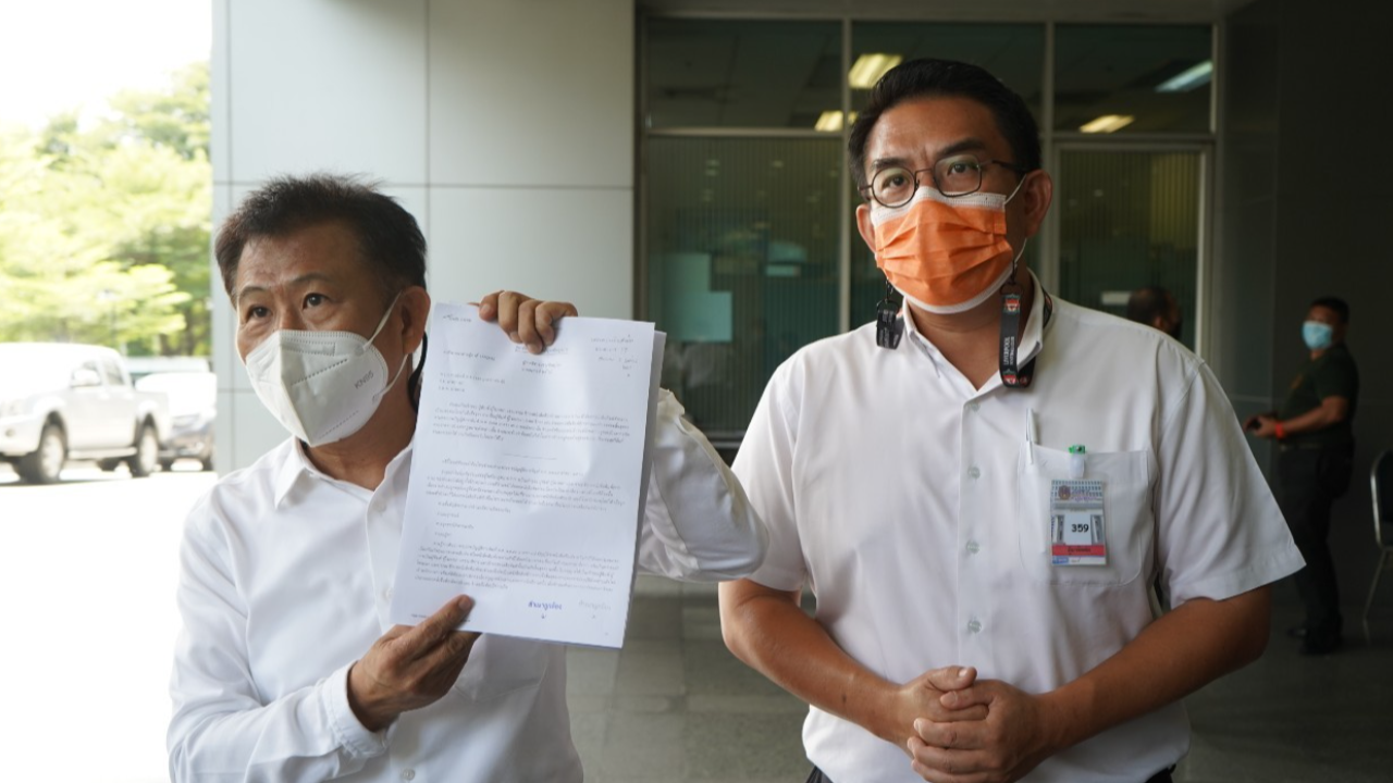 ไม่ยอม “วิโรจน์” พาผู้สมัคร ส.ก.พญาไท ยื่นศาลปกครอง สอบ กกต.ปมตัดสิทธิลงแข่ง