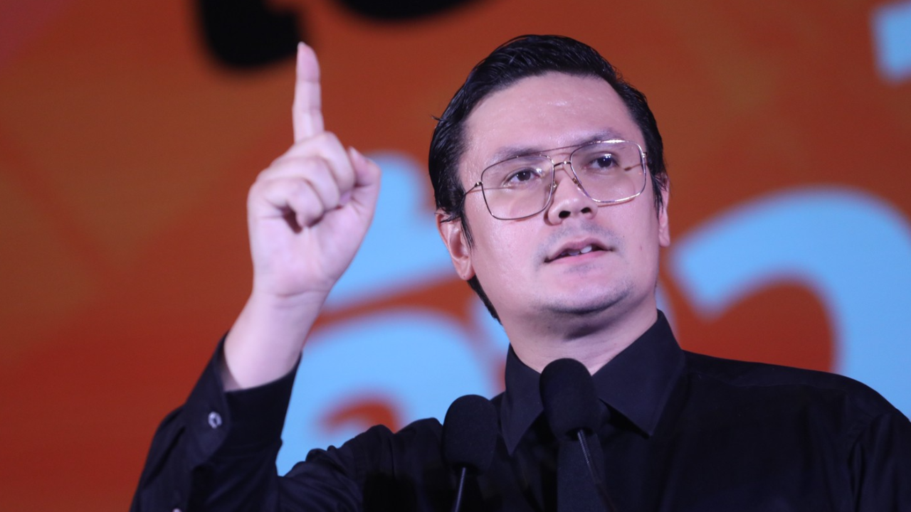 โรม นั่งโฆษกพรรค ลั่นก้าวไกลไม่มีวันยอมแพ้ เดินหน้าเปลี่ยนแปลงประเทศไทย