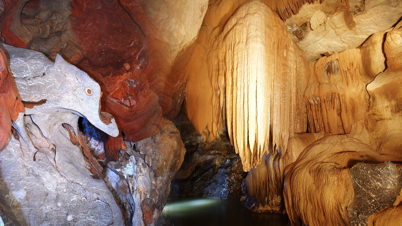 เปิดตำนาน ถ้ำพุงช้าง ที่เที่ยว Unseen Thailand ที่ถูกลืม