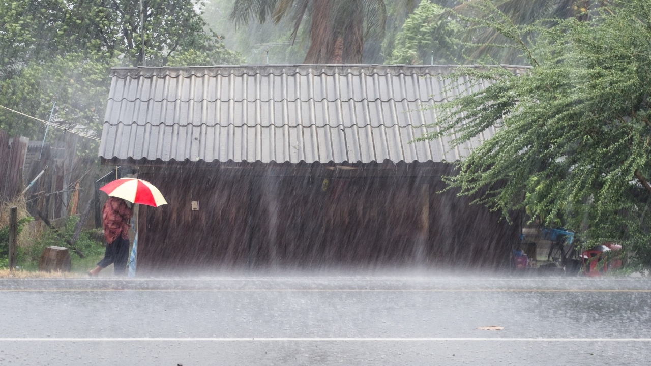 ประกาศอุตุฯ ฉบับที่ 10 พายุไซโคลน "อัสนี" ทำไทยมีฝนต่อเนื่อง อันดามันคลื่นสูง