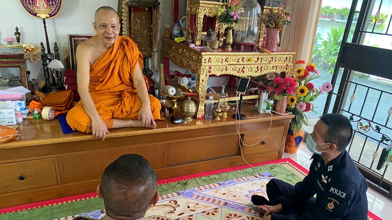 ใช้หมายจับคดีเช็คล่าถึงกุฏิ พระดอนชิงเผ่นหนี ปปป.ลุยหาข้อมูลฟันกาโตะ จ่อเชือด “สีกาตอง”
