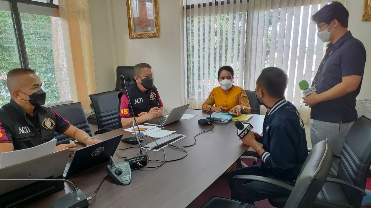 ตำรวจบุกสอบ ผอ.สำนักพุทธเมืองคอน ขอข้อมูลอดีตพระกาโตะ เส้นทางการเงิน