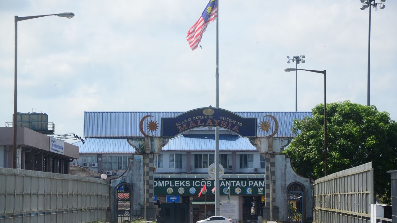 คนไทยจะข้ามแดนไปมาเลย์ ผิดหวังเอกสารไม่ครบ ย้ำยื่นผ่านแอปฯ ล่วงหน้า 2 วัน