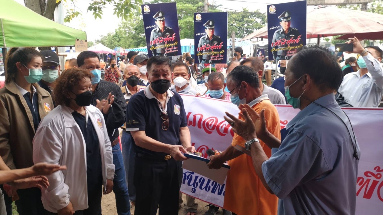 "เสรีพิศุทธ์" ชี้คนราชบุรีเบื่อ รบ. แก้ปัญหาไม่ได้ ไล่ "ประยุทธ์" ลาออก