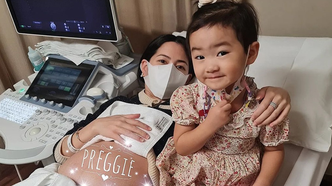 แนนซี่ นันทพร อดีตนักร้องชื่อดัง แจ้งข่าวดีตั้งท้องลูกคนที่ 2  