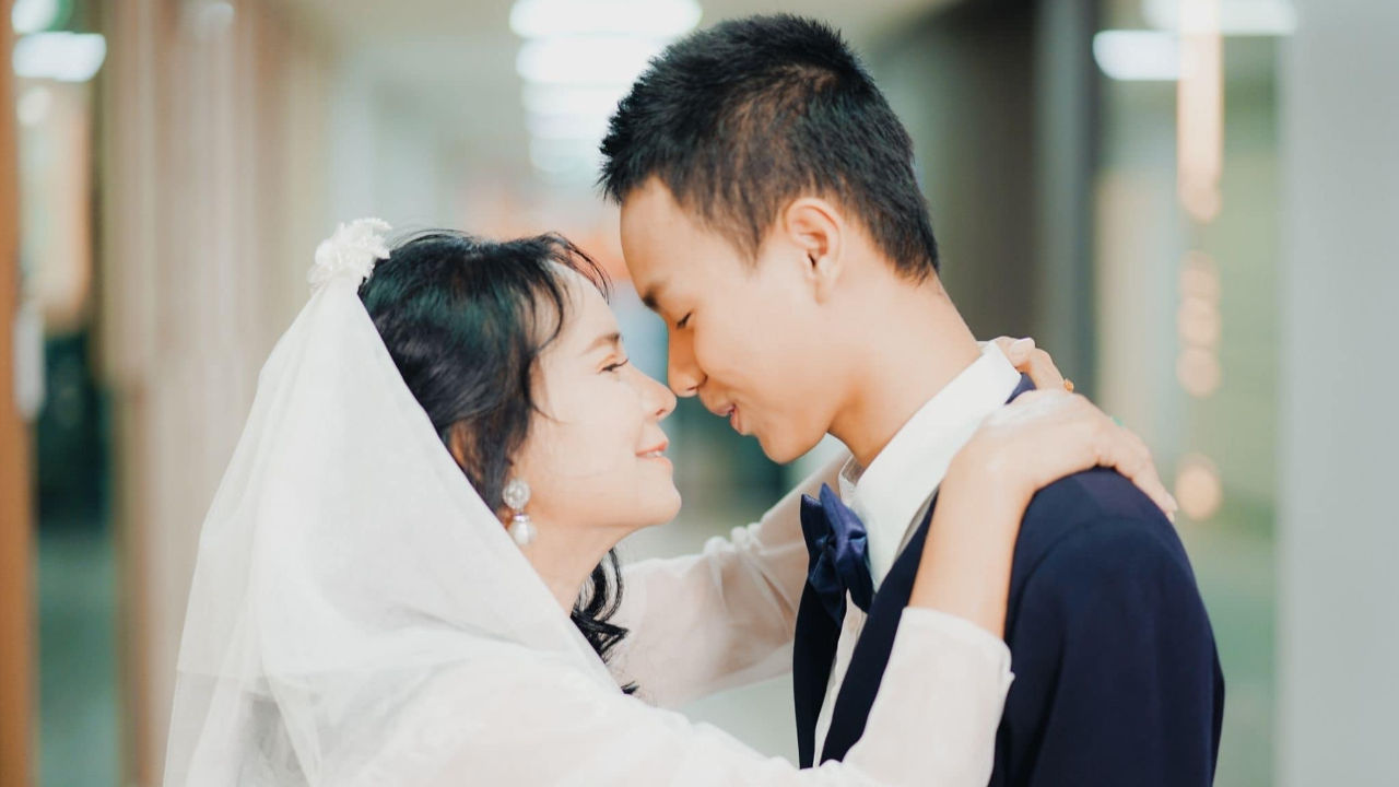 "น้องเวฟ-พี่พร" คู่รักต่างวัย ลงคลิปชี้แจง ตอบแล้ว ท้อง หรือ ไม่ท้อง