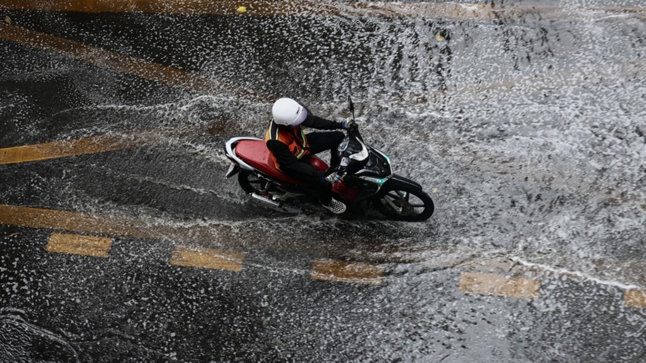 สภาพอากาศวันนี้ ไทยตอนบนฝนเพิ่ม-ใต้ฝนหนัก ระวังน้ำท่วมฉับพลัน