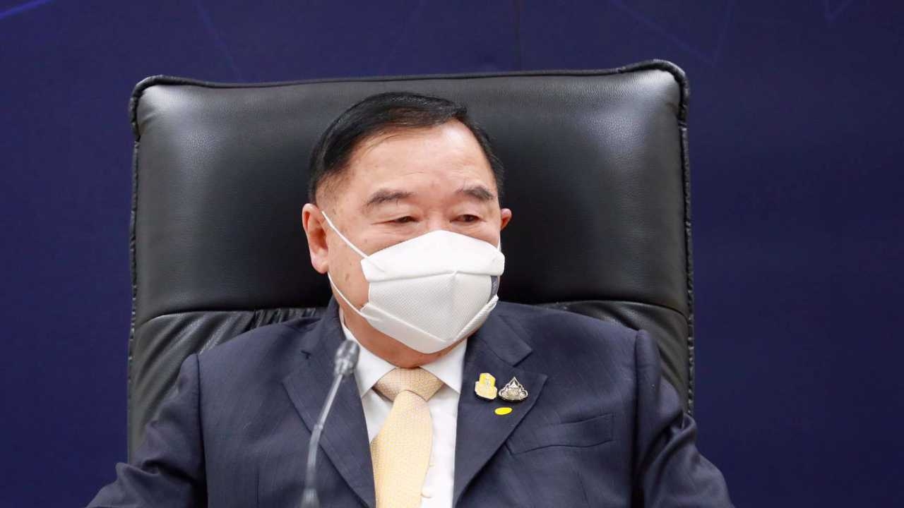 บิ๊กป้อมลงคุมปราบ Fake News สั่งเอาผิดปมวัคซีนโควิด-19 ทุกกรณี