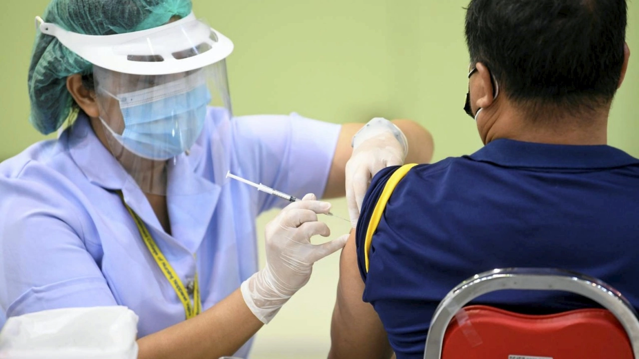 รัฐกระจายวัคซีน 3 รูปแบบ ส่วนวอล์กอินขอประชาชนติดตามความพร้อมของจังหวัด