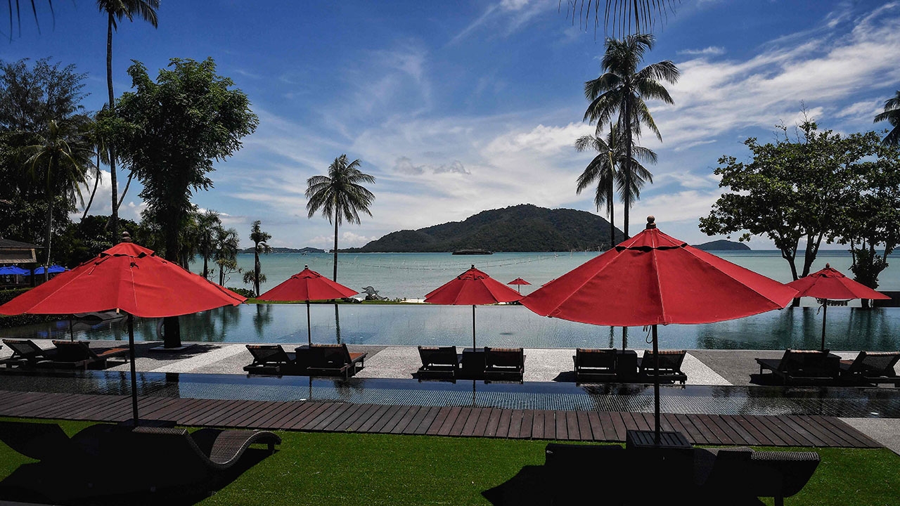 "ภูเก็ต" ยันยืนแผนเปิดเมือง 1ก.ค. นี้ รับนักท่องเที่ยวต่างชาติกลุ่มฉีดวัคซีนครบแล้ว