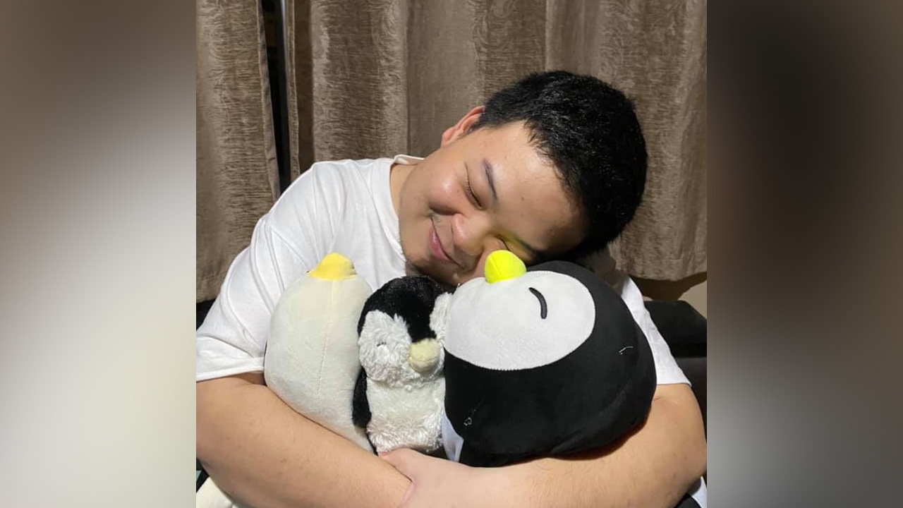 “เพนกวิน” ยิ้ม ออกจาก รพ.แล้ว กลับบ้านพักฟื้นและกักตัวต่อ ขอบคุณกำลังใจ