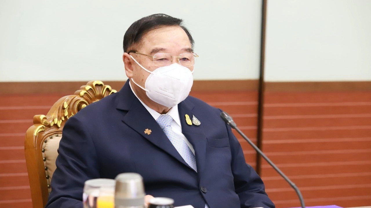 “บิ๊กป้อม” กำชับ ก.แรงงาน เร่งกระจายวัคซีนโควิด-19 ผู้ประกันตน ม.33 