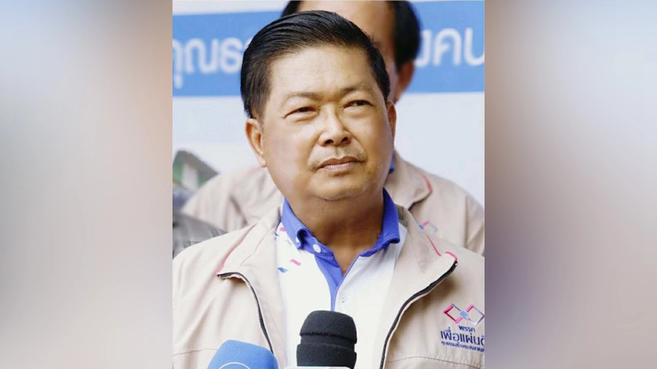 "ประมวล" จี้รัฐ ตัดงบฯ ทหารปี 65 ไปเพิ่ม สธ.-ยุติธรรม สู้วิกฤติโควิด-19