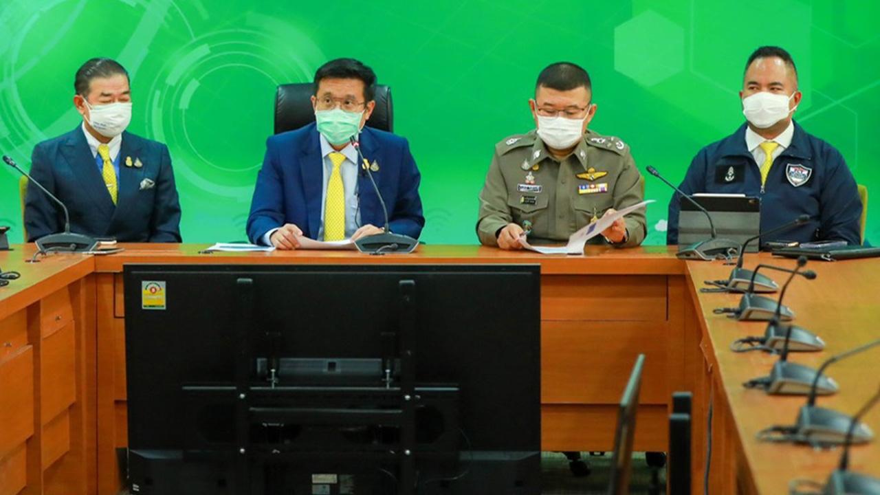 "ชัยวุฒิ" เผยสั่งฟันมือโพสต์เฟกนิวส์ วัคซีนโควิด-19 แล้ว 18 ราย