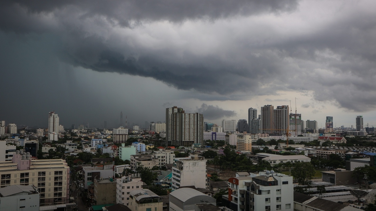 สภาพอากาศวันนี้ มีฝนฟ้าคะนองทุกภาค มรสุมแรงขึ้นภาคใต้ฝนหนักบางแห่ง