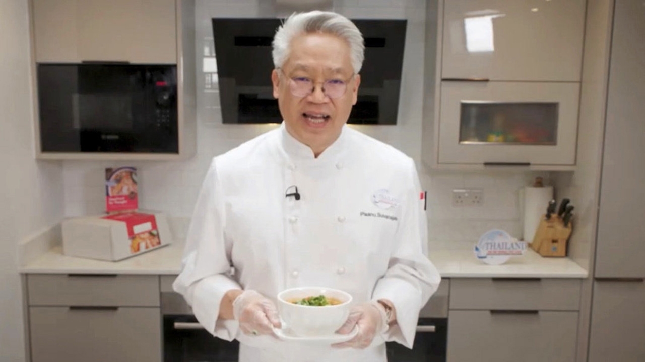 ออท.กรุงลอนดอน จัดทำคลิป “ชุดปรุงก๋วยเตี๋ยวต้มยำกุ้ง” เผยแพร่ในวันมหาสมุทรโลก