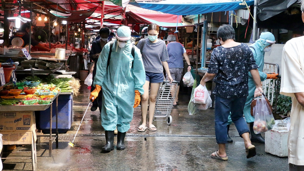 "นนทบุรี" พบผู้ป่วยโควิดต่อเนื่อง เพิ่ม 165 ราย โยงตลาดท่าน้ำนนท์