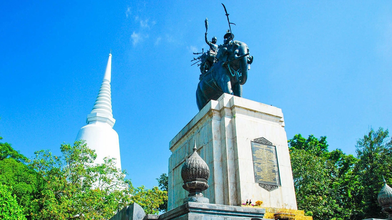 พระนเรศวรฯ กู้ชาติ เข้มขลังพลังรักแผ่นดิน