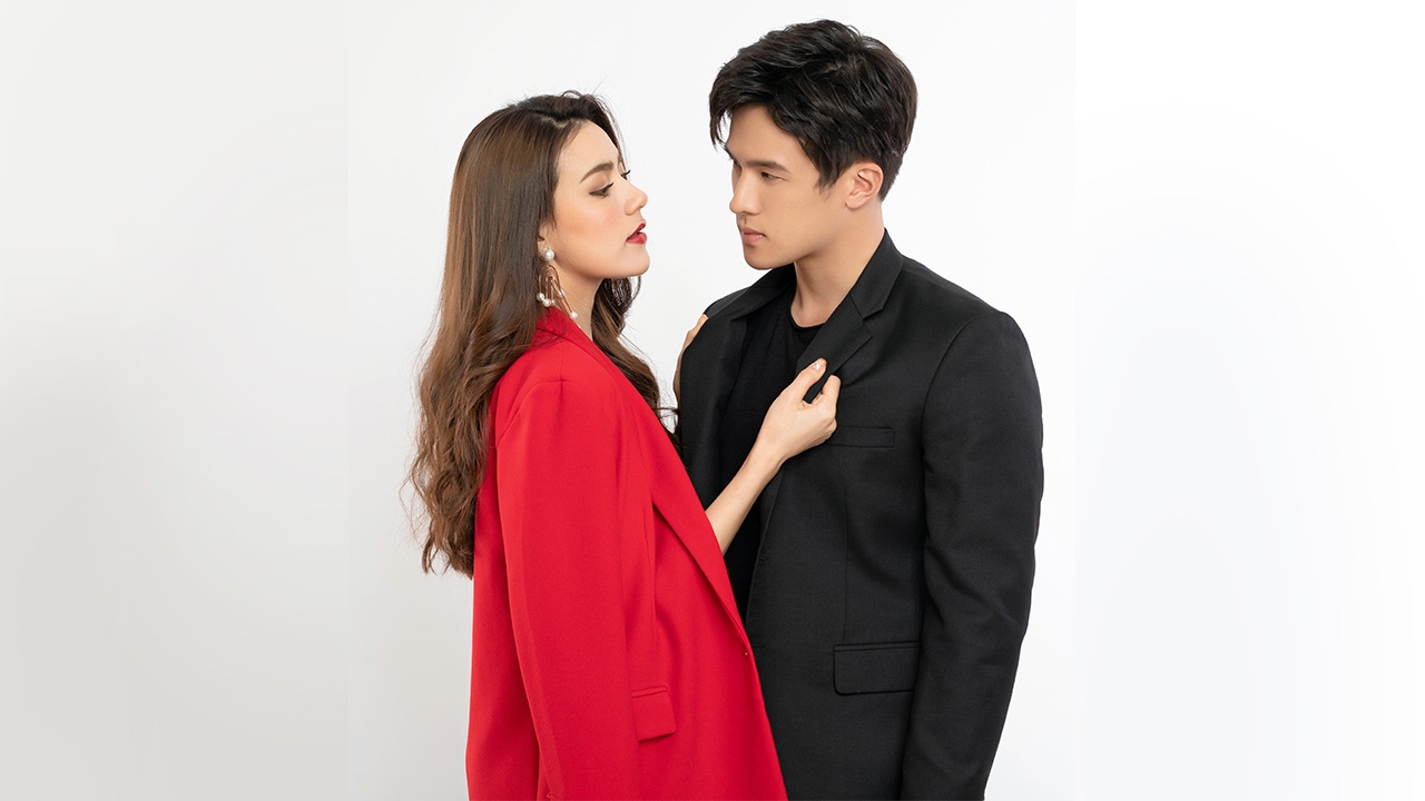  "คิมเบอร์ลี่" ท้าทายบทฝาแฝดประกบ "เจมส์ มาร์" ใน “สองเสน่หา”