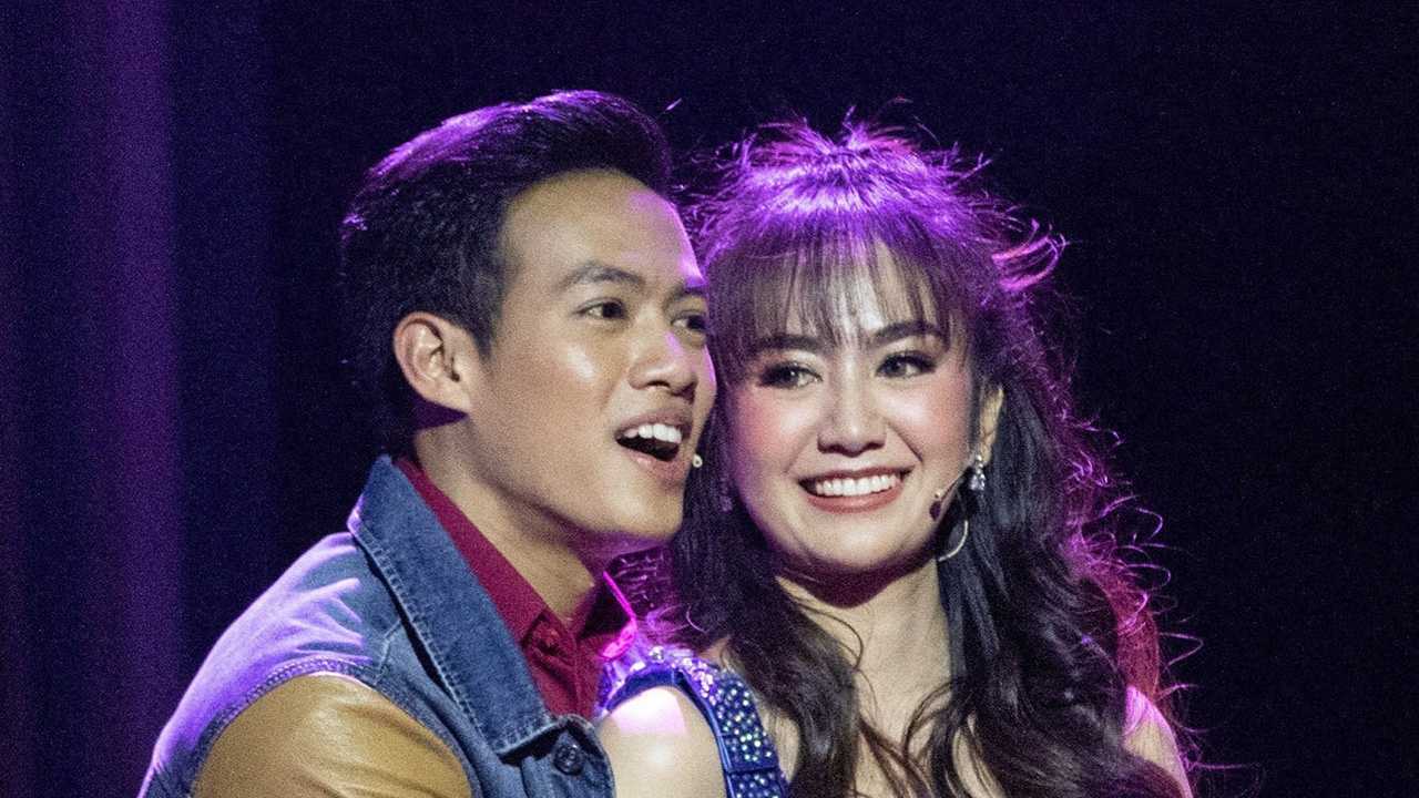 “ปาล์ม-เนสท์” ชวนย้อนความทรงจำ ใน “รื่นอารมณ์ สุนทราภรณ์ฯ” ทางออนไลน์