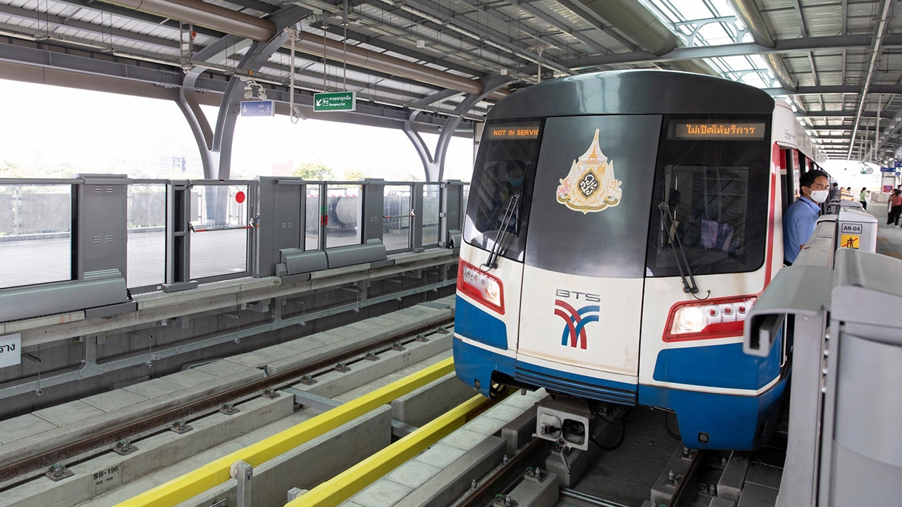 กมธ.คมนาคม ค้านขึ้นราคารถไฟฟ้าสายสีเขียว 104 บาท เรียก กทม.แจง 21 ม.ค.นี้