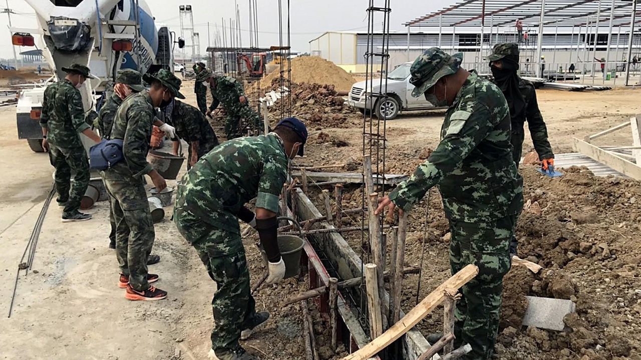 "ทหารช่าง" โชว์คืบหน้าสร้าง รพ.สนาม ห่วงใยคนสาคร คาดเสร็จเร็วก่อนกำหนด