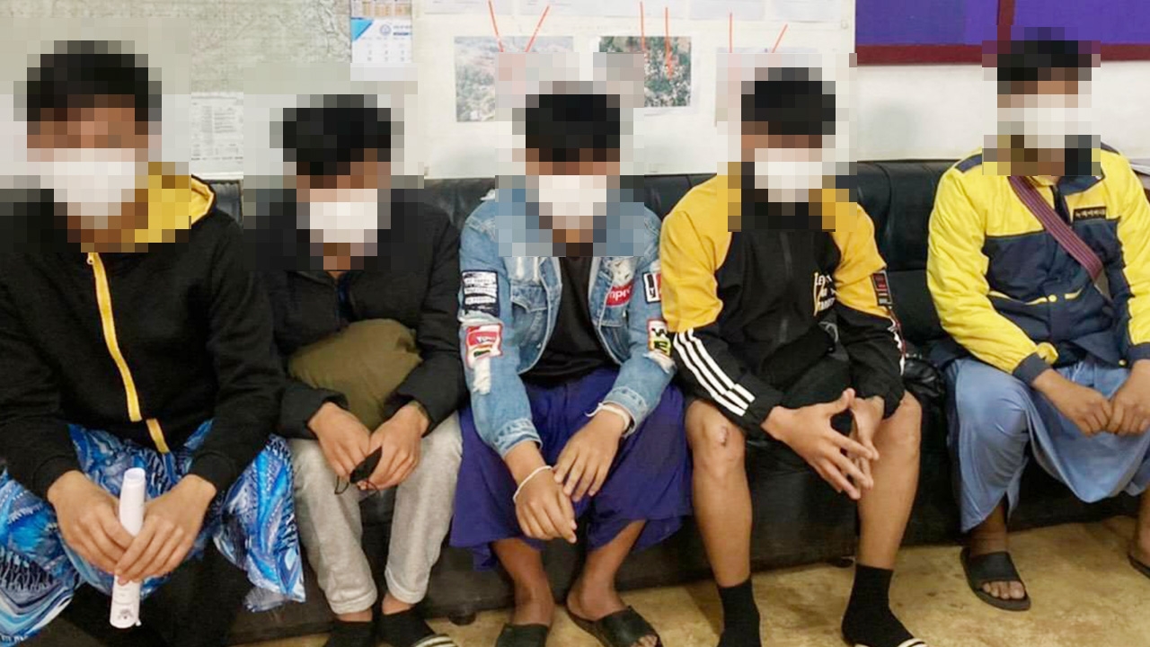 จับ 6 โจ๋เผ่าลีซอ รุมยำตำรวจปางมะผ้าเจ็บ ยันถูกสายตรวจทำร้ายก่อน