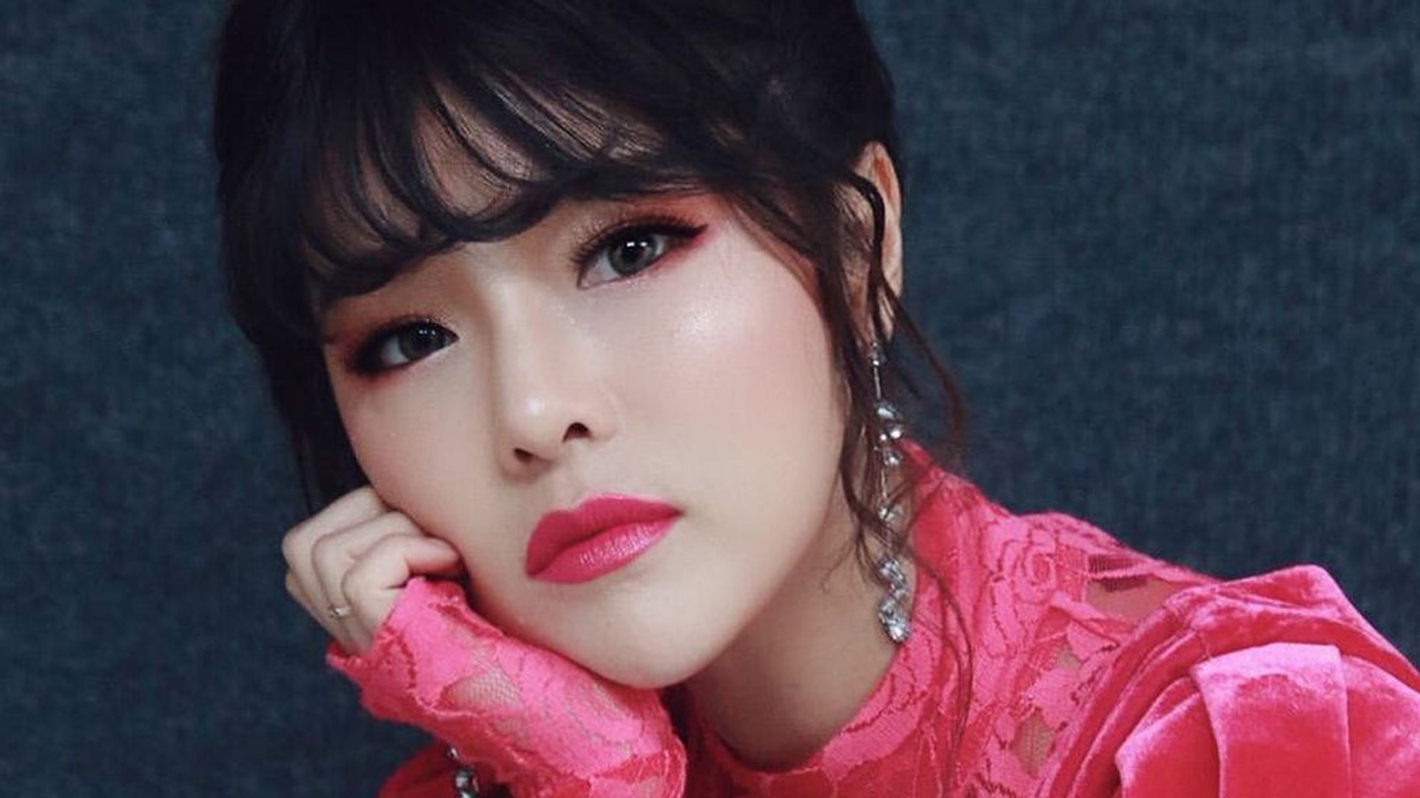 แอร์ ภัณฑิลา เครียดมาก ปัญหารุมเข้ามา ขอบคุณทุกคนที่เป็นห่วง (คลิป)