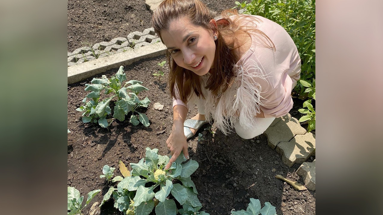 เปิ้ล ภารดี กรี๊ดลั่นแปลงผัก ไม่อยากเชื่ออดีตชะนีขี้เมาจะปลูกผักขึ้น