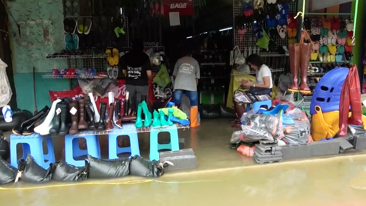 น้ำท่วมปัตตานี ยังน่าเป็นห่วง พื้นที่ย่านเศรษฐกิจได้รับความเสียหาย
