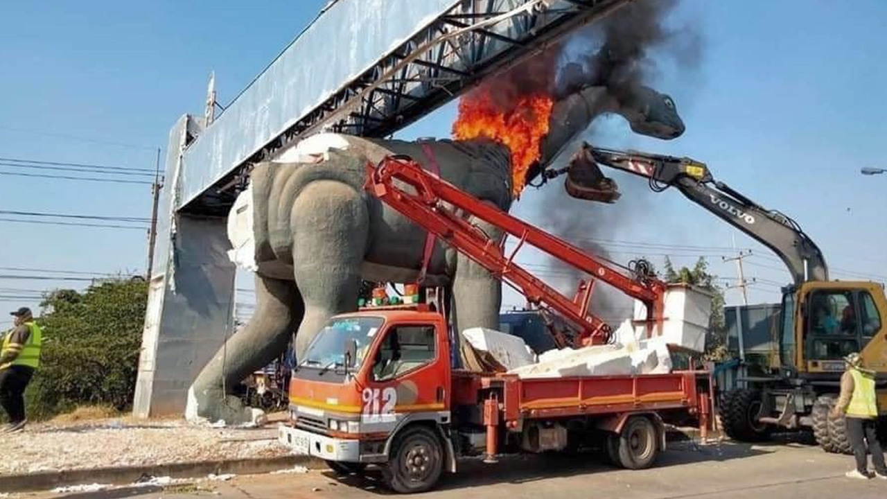 เจ็บซ้ำๆ ล่าสุด "น้องไดโน" ไดโนเสาร์ที่ขอนแก่น ถูกไฟคลอกทั้งตัว