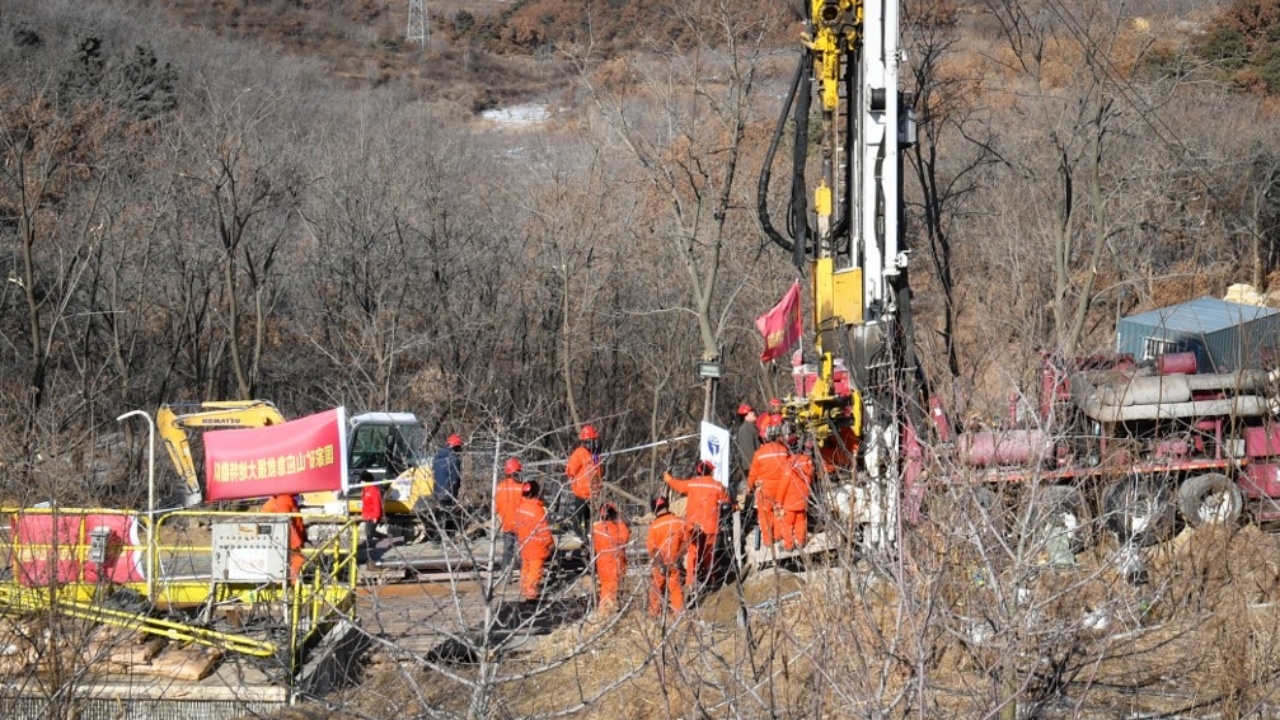 รออย่างมีหวัง คนงานเหมืองทองคำถล่มจีน ต้องรอการช่วยเหลือต่ออีก 15 วัน