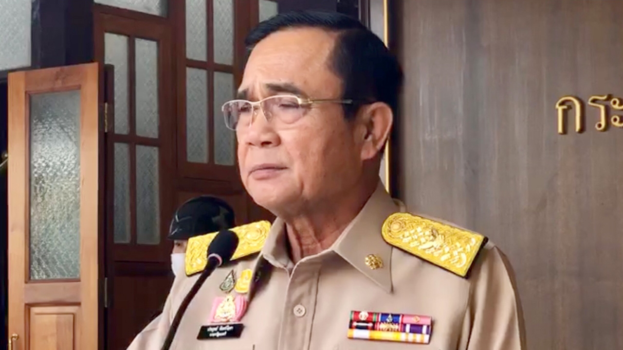 นายกฯ ยัน ฉีดวัคซีนโควิด อย่าโยงการเมือง -'ธนาธร' ไม่ต้องขอโทษ ให้ฟังในสภา