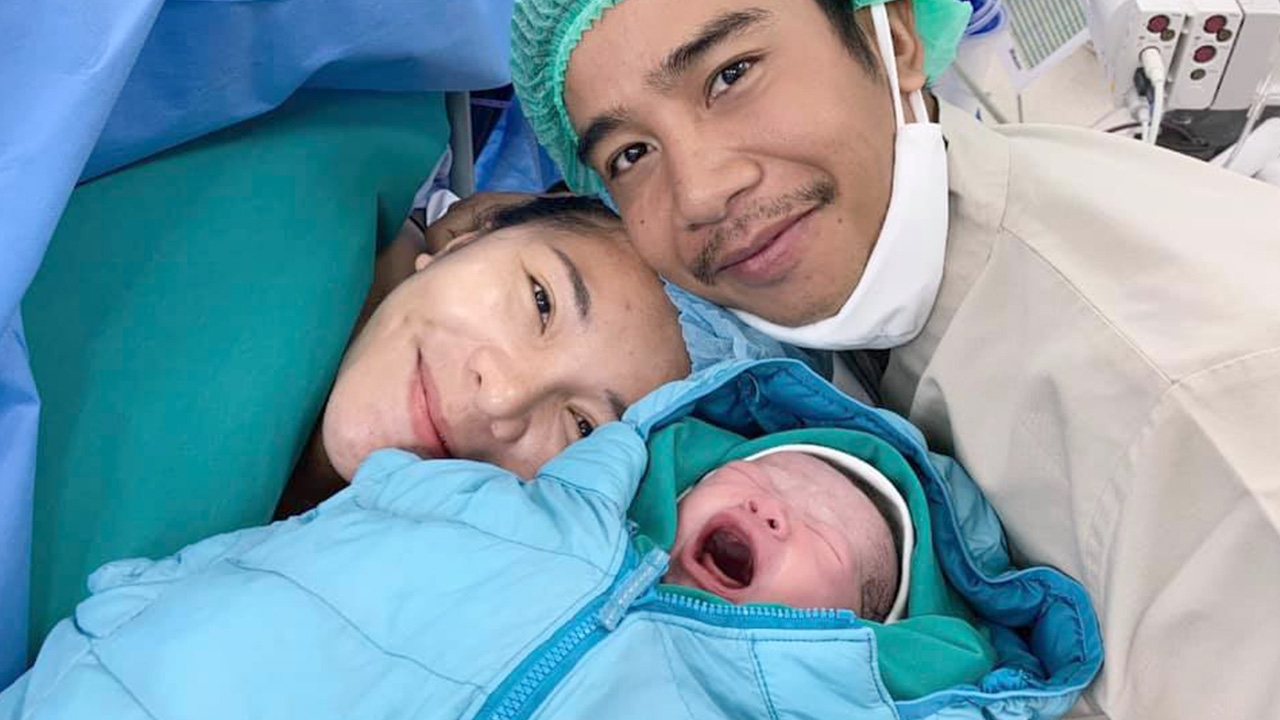 ก้อง ห้วยไร่ สุดปลื้ม เบล ขนิษฐา คลอดลูกสาว น้องกะเพรา รับวันปีใหม่