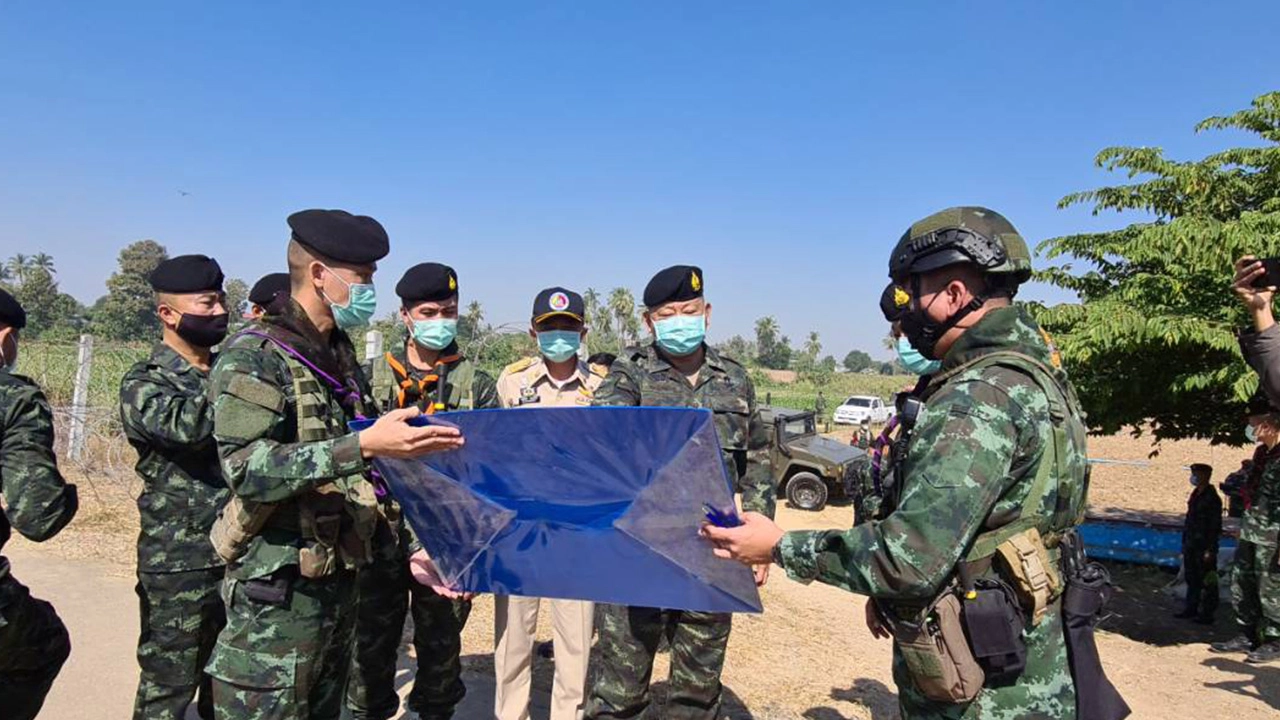 มทภ.3 เยี่ยมทหารชายแดน สั่งคุมเข้ม อุดช่องโหว่ ช่องทางธรรมชาติ