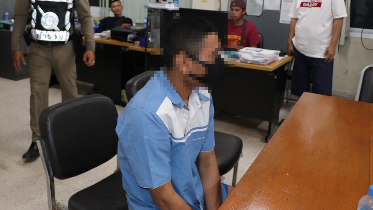 ลุงเมา พูดจาแซะ-ใช้แป๊บตีหลาน ถูกแทงสวน 5 แผล วิ่งไปตายหน้าบ้าน