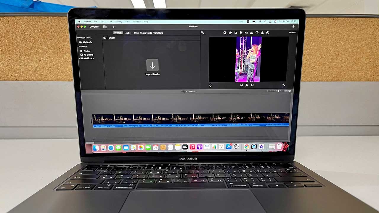 "แมคบุ๊กแอร์ เอ็ม1"  จุดเริ่มต้นครั้งใหญ่ของแอปเปิล