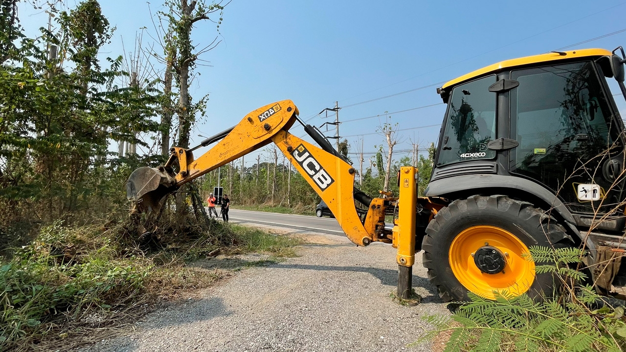 จนท.ปิดป่าใต้สะพานยกระดับที่เชียงใหม่ หลังกลุ่มชายรักชาย แอบมาพลอดรัก