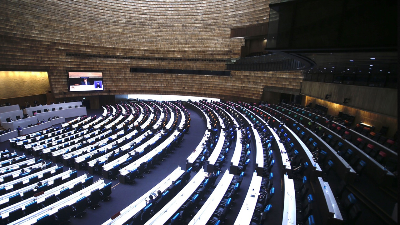 มองเกมอภิปรายไม่ไว้วางใจ ยุคการเมืองในสภาล้าหลัง ใครเป็นดาวดวงใหม่ เจิดจรัส