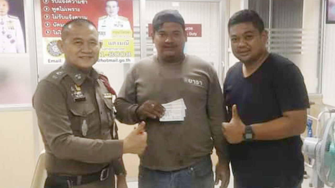 คนจะรวย กู้ภัยโคตรเฮง ยืมเงินเพื่อนซื้อหวย ถูกที่ 1 รับเละ 24 ล้านบาท