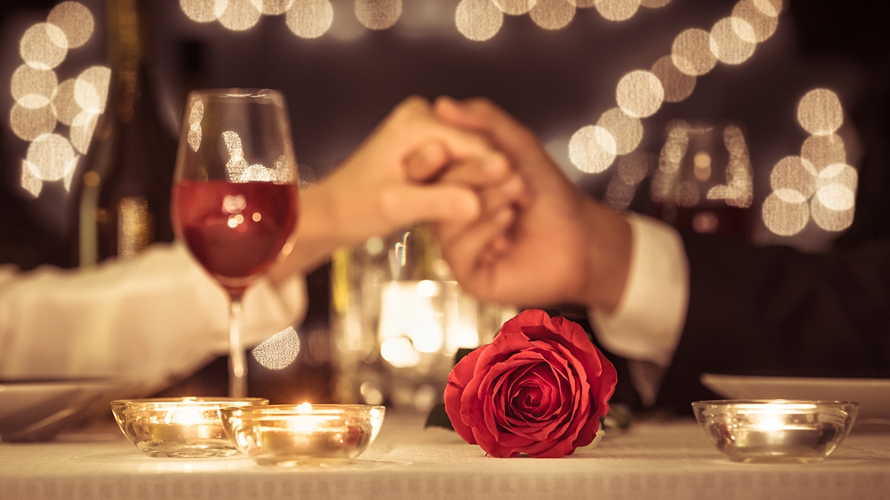 ให้กำลังใจ “โสดมีตติ้ง” 1 ในโครงการเพิ่มประชากร