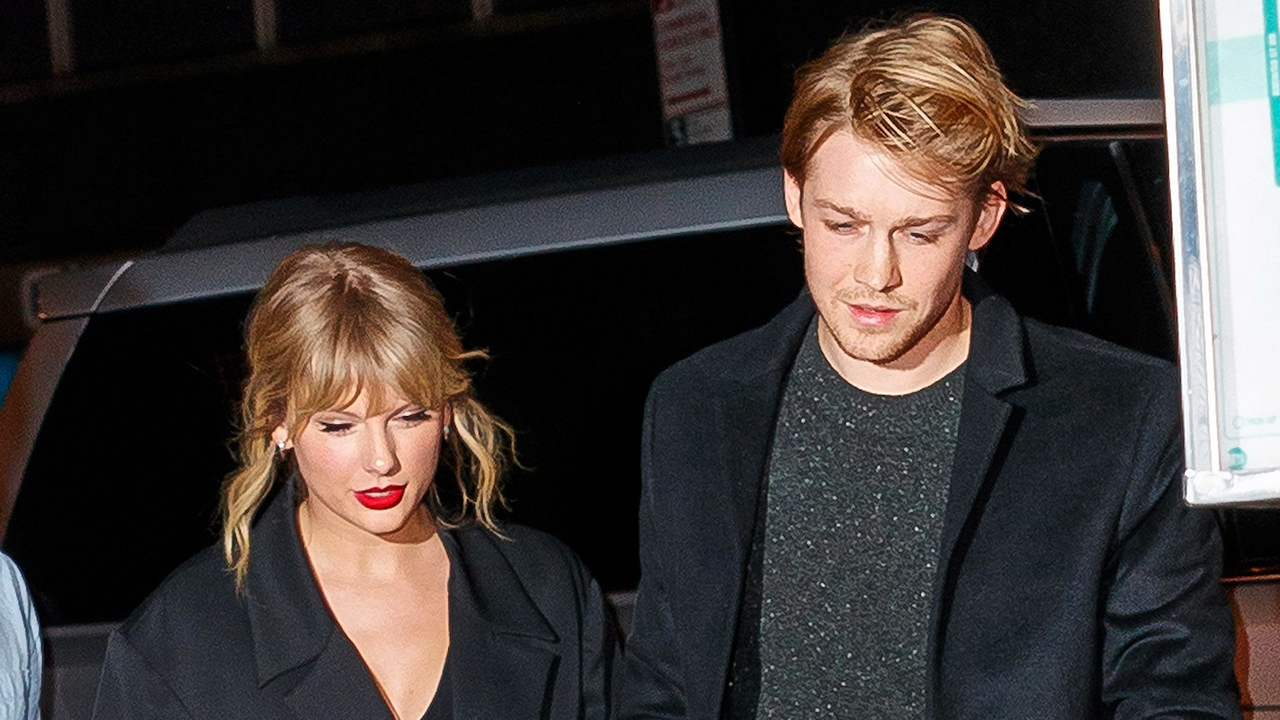 หลังคบ "โจ อัลวิน" ครบ 4 ปี "เทย์เลอร์ สวิฟต์" ย้ายสำมะโนครัวไปเป็นผู้ดีอังกฤษ