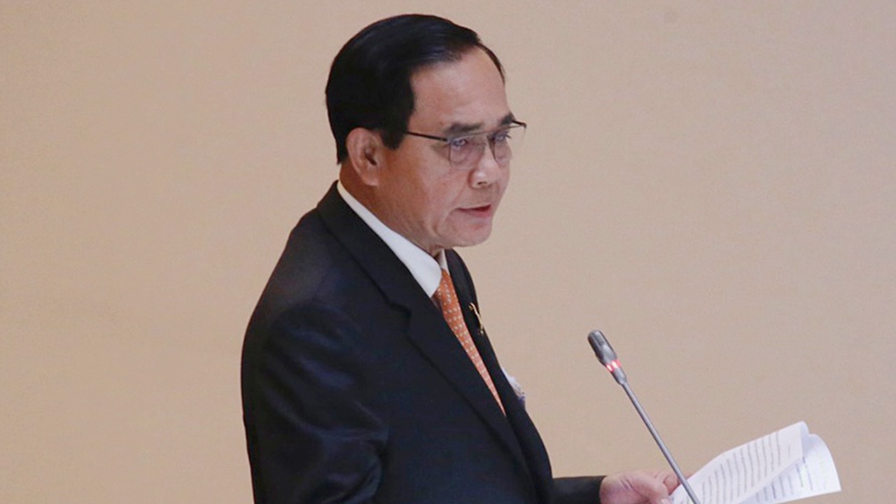 "ตู่" ท้อสภาให้ร้าย ห่วงนักเรียนเลว ถามคนแอบหลัง ไม่สงสารเด็กหรือไง