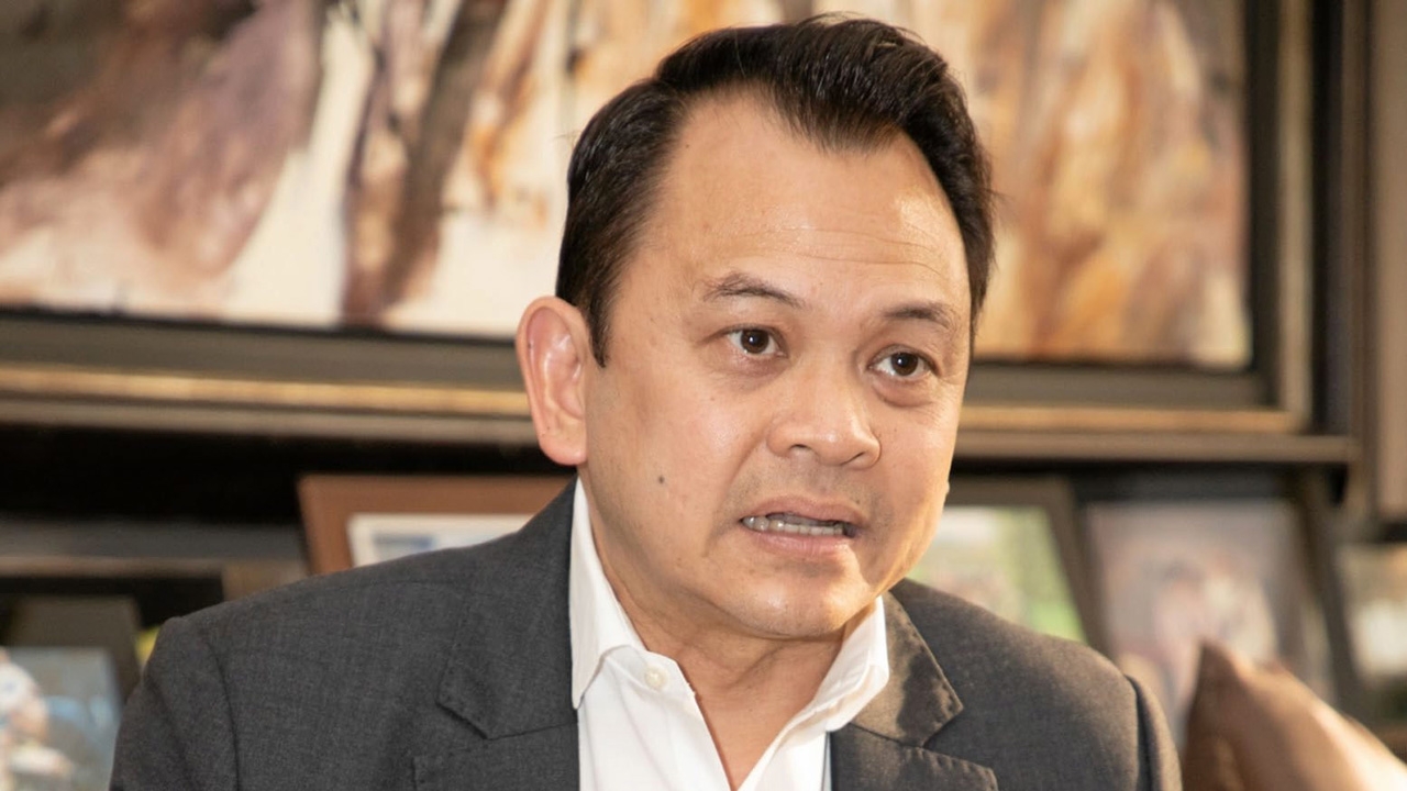 ม็อบจ่อรอซ้ำดาบสอง