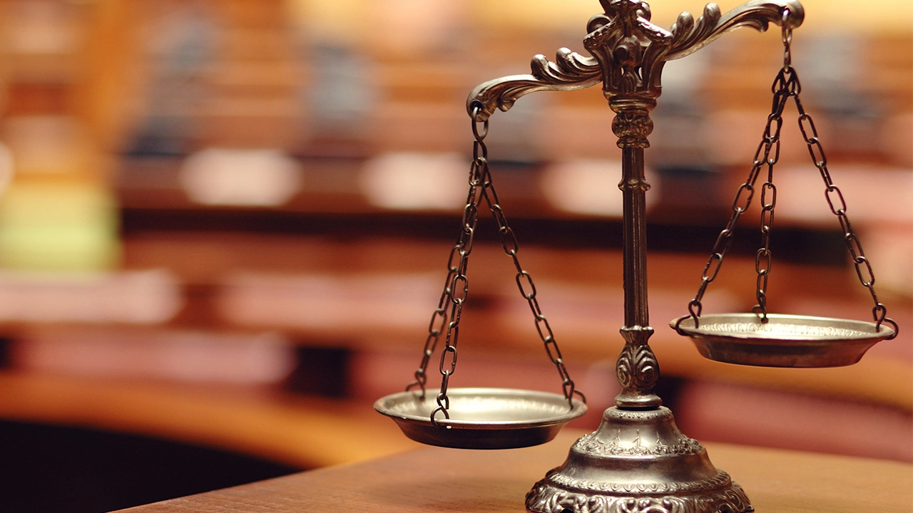 เอาจริยธรรมเข้าจับ