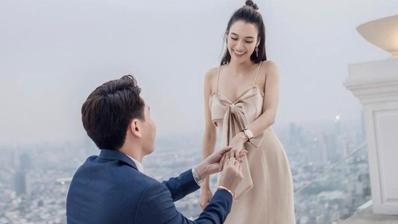 หยาดทิพย์ ทำเซอร์ไพรส์ เปิดตัวแฟนในวันที่ถูกคุกเข่าขอแต่งงาน